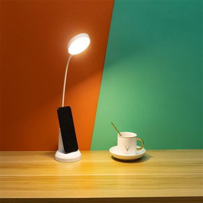 โคมไฟโต๊ะ LED 5W ที่พับได้ พร้อมอุณหภูมิสีปรับได้ สําหรับการอ่านและศึกษา