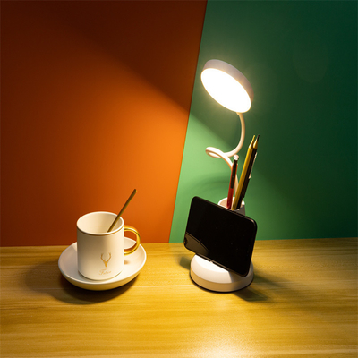 โคมไฟโต๊ะห้องนอน LED ปิดความสว่าง 3500-6500K อุณหภูมิสี 5W แรงแสง