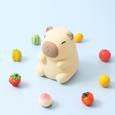 สัญลักษณ์ที่กําหนดเอง Capybara เด็กของขวัญ ห้องนอน นอน น่ารัก โคมไฟนุ่ม สีสับ Dog สีซิลิโคน ไฟกลางคืน