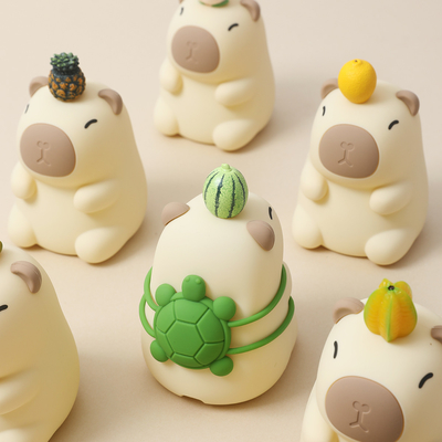 โปรแกรมดีไซน์ที่น่ารักซิลิโคนอ่อน Capybara ไฟกลางคืนสําหรับห้องนอนของเด็ก