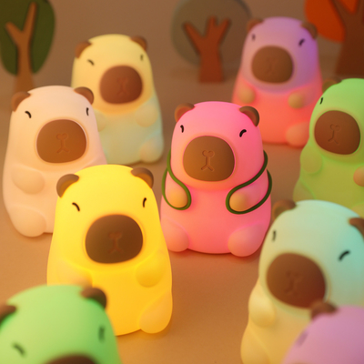 โปรแกรมดีไซน์ที่น่ารักซิลิโคนอ่อน Capybara ไฟกลางคืนสําหรับห้องนอนของเด็ก