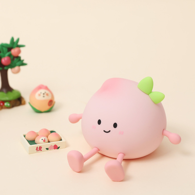 2024 สร้างสรรค์ใหม่ Peach Shape Night Lamp ซิลิโคนอ่อน 7 สีเปลี่ยนการดูแลตา ไฟกลางคืนสําหรับเด็ก ของขวัญ โต๊ะไฟ