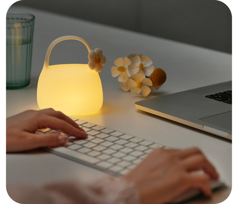 โมเดิร์น Cute Portable Lamp แสงตาราง LED ขาวอบอุ่น สําหรับห้องนอน