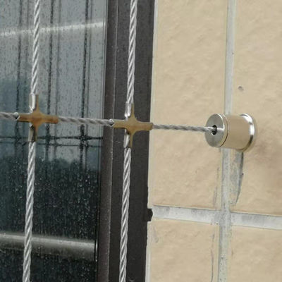 การหลบภัยไฟที่ง่าย ปลอดภัยสําหรับสัตว์เลี้ยง เครื่องปักที่มองไม่เห็นด้วยช่องห่างสาย 5 ซม. สําหรับการป้องกันระเบียงและหน้าต่าง