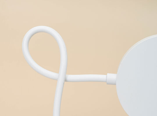 Wholesale Kids Modern LED Table Lamp Neck Clip-On Touch Control USB สามารถชาร์จใหม่ได้ แสงกลางคืนสีขาว สําหรับการเรียนของนักเรียน