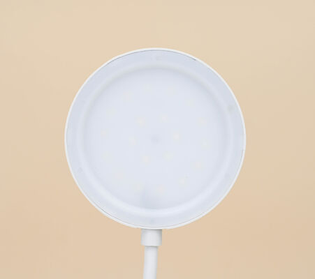 Wholesale Kids Modern LED Table Lamp Neck Clip-On Touch Control USB สามารถชาร์จใหม่ได้ แสงกลางคืนสีขาว สําหรับการเรียนของนักเรียน