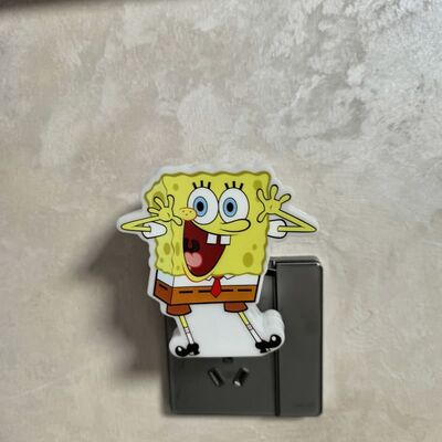 ปลั๊กไฟกลางคืน แหล่งพลังงาน แรงดันไฟฟ้า 110-240V ให้แสงสว่างที่สม่ำเสมอและประหยัดพลังงานสำหรับหลายการตั้งค่า