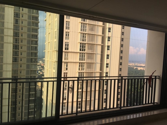 ง่ายในการทําความสะอาดและโปร่งใส Windows Grille ไม่เห็นสําหรับการมองเห็นสูง