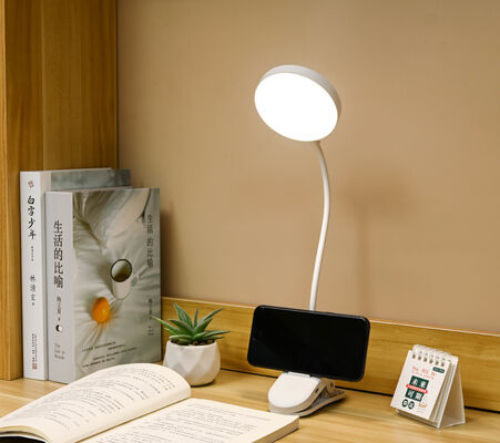 Wholesale Kids Modern LED Table Lamp Neck Clip-On Touch Control USB สามารถชาร์จใหม่ได้ แสงกลางคืนสีขาว สําหรับการเรียนของนักเรียน