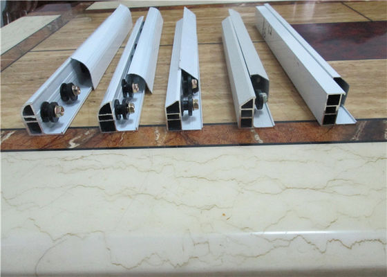 รางรถไฟอลูมิเนียมนิรภัยสายแข็งสำหรับตะแกรงความปลอดภัยที่มองไม่เห็น