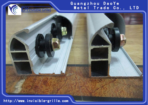 รางหน้าต่างบานเลื่อนอลูมิเนียมทนทานสำหรับเด็กลูกกรงที่มองไม่เห็นความปลอดภัย