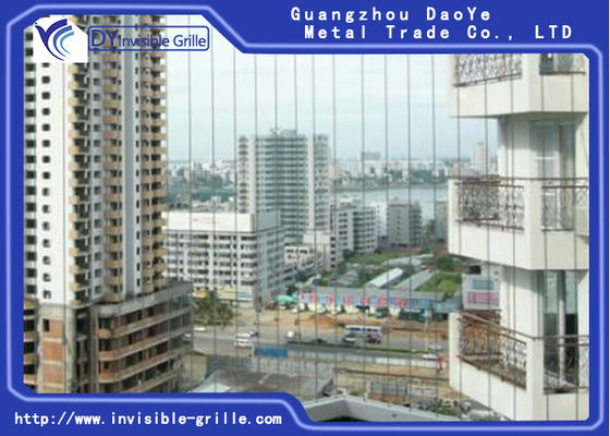 ตะแกรงที่มองไม่เห็นติดตั้งเป็นบันไดราวบันไดสระว่ายน้ำรั้วราวบันไดเพื่อความปลอดภัย