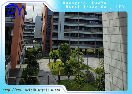 เส้นผ่านศูนย์กลางลวด 3.0 มม. Day Care Balcony Grille ที่มองไม่เห็นเพื่อความปลอดภัยของเด็ก