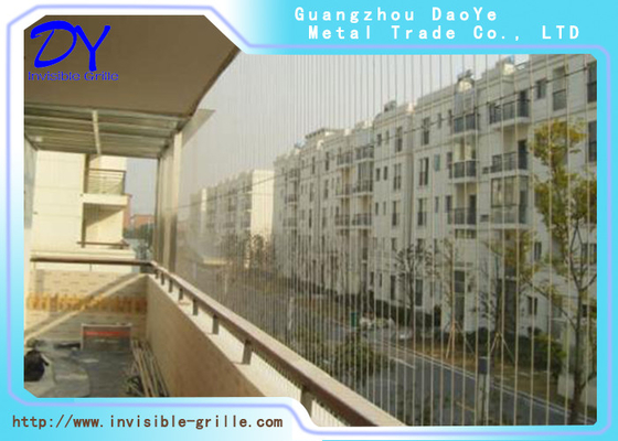 เลื่อน AG3 ย่างความปลอดภัยที่มองไม่เห็นสำหรับทางเดินในโรงเรียน